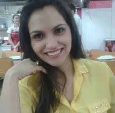 Micaela, 37